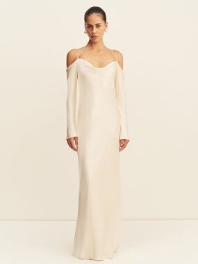 la lune flared sleeve side split midi dress Real Weddings  @sarahkate_____ wears the La Lune Flared Sleeve Side Split  Midi Dress. Shop Bridal via the link in our bio. #ShonaJoy Captured by  @annaliisaphotography_